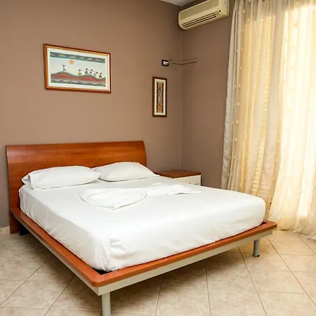 Luxury In The Center Of ! Apartment *