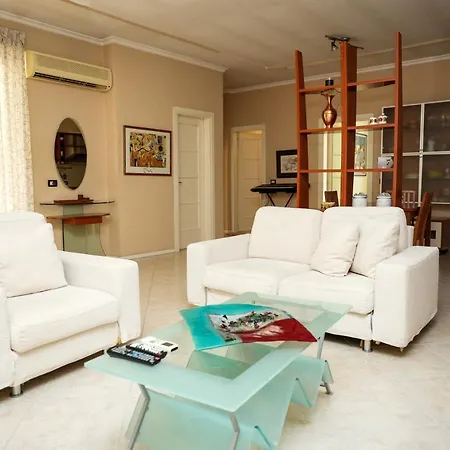 Luxury In The Center Of ! Apartment